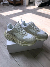 Load image into Gallery viewer, Balenciaga | Triple S Sneakers | All White