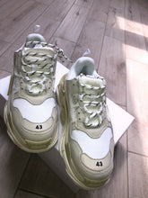 Load image into Gallery viewer, Balenciaga | Triple S Sneakers | All White