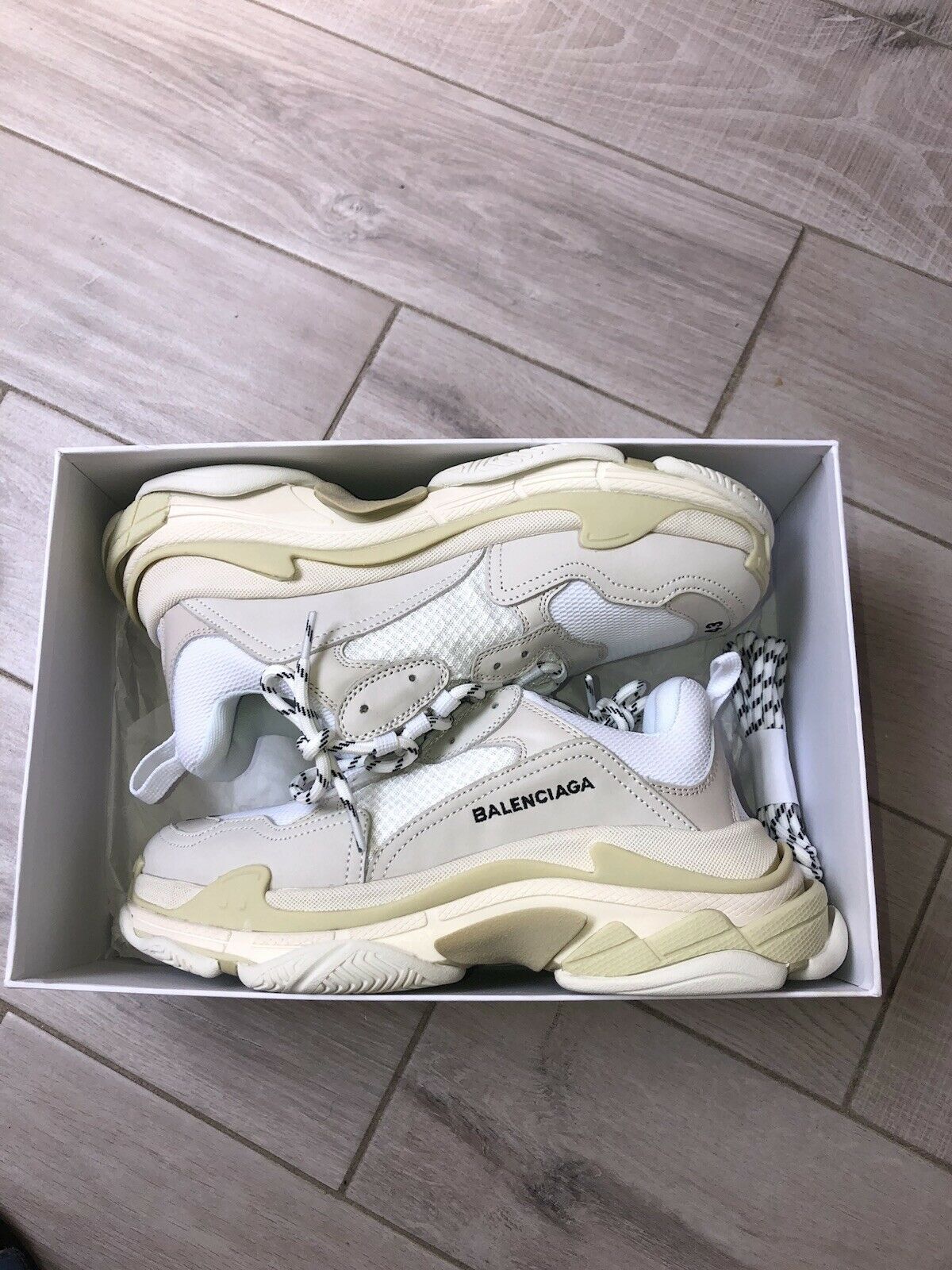 Balenciaga | Triple S Sneakers | All White – PashionShoe