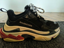 Load image into Gallery viewer, BALENCIAGA | TRIPLE S | Black White Red