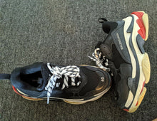 Load image into Gallery viewer, BALENCIAGA | TRIPLE S | Black White Red
