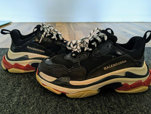 BALENCIAGA | TRIPLE S | Black White Red