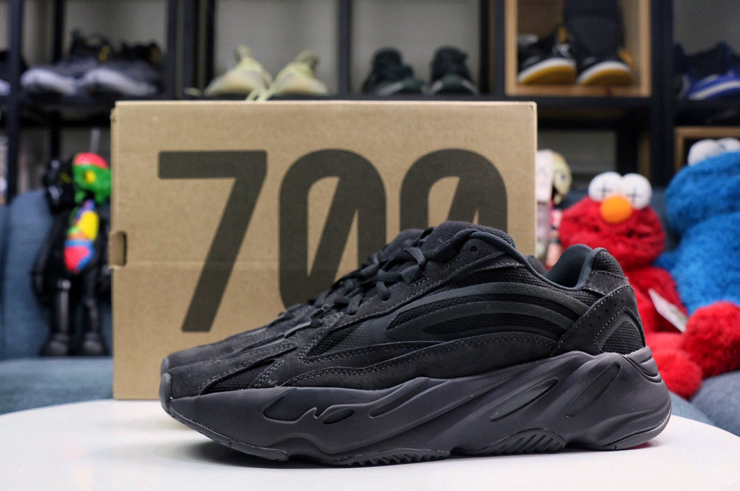 Yeezy Boost 700 V2 'Vanta'