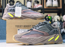 Load image into Gallery viewer, Yeezy Boost 700 &#39;Mauve&#39;