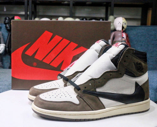 Travis Scott x Air Jordan 1 Retro High OG 'Mocha'