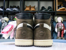 Load image into Gallery viewer, Travis Scott x Air Jordan 1 Retro High OG &#39;Mocha&#39;