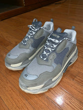 Load image into Gallery viewer, Balenciaga | Triple S Sneakers | Grey
