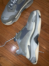 Load image into Gallery viewer, Balenciaga | Triple S Sneakers | Grey